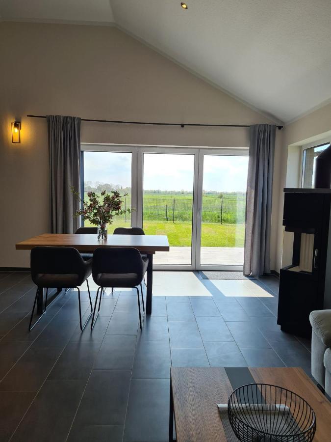 Watt'N Blick - Hundefreundliches Ferienhaus Mit Ausblick Ueber Die Wiesen Bis Zum Deich Schweiburg Eksteriør billede